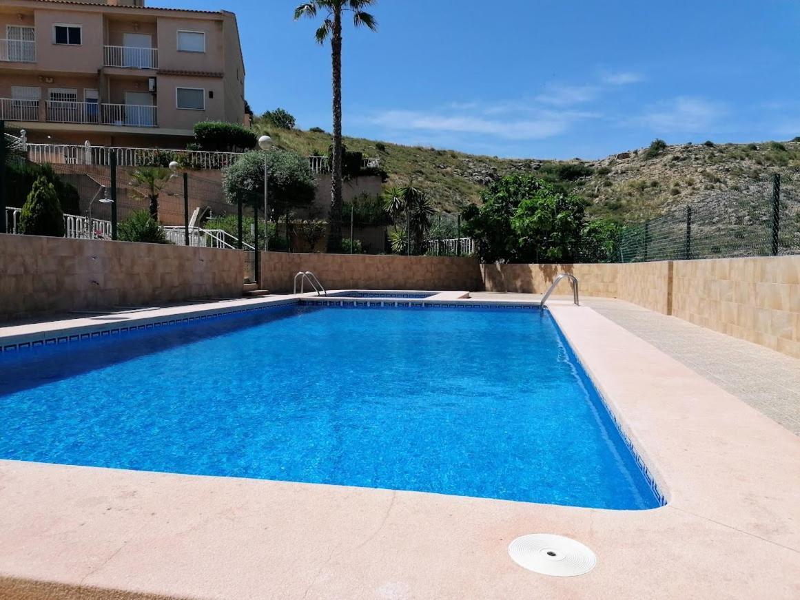 Magnificent 3 Bedroom House Close To The Beach With Community Swimming Pool Santa Pola Exterior photo